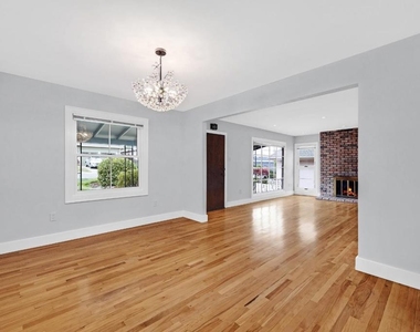619 Juanita Avenue - Photo Thumbnail 6