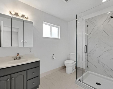 619 Juanita Avenue - Photo Thumbnail 23