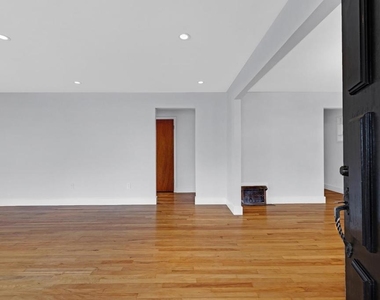 619 Juanita Avenue - Photo Thumbnail 4