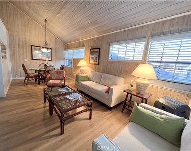 315 1/2 Diamond Avenue - Photo Thumbnail 2