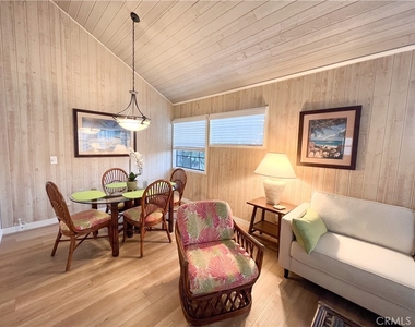 315 1/2 Diamond Avenue - Photo Thumbnail 7