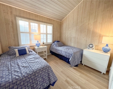 315 1/2 Diamond Avenue - Photo Thumbnail 11