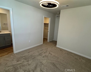 9531 Hannah Way - Photo Thumbnail 6