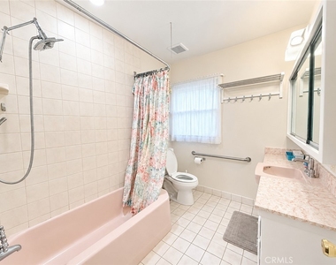 108 Barret - Photo Thumbnail 29
