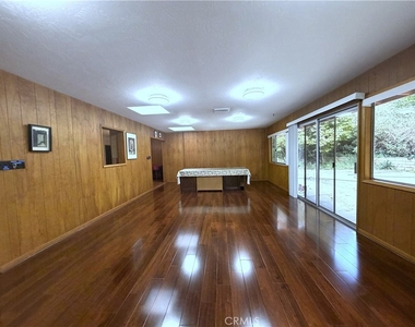 108 Barret - Photo Thumbnail 8