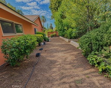 108 Barret - Photo Thumbnail 44