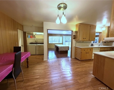 108 Barret - Photo Thumbnail 16