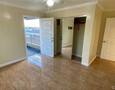 10818 Yukon Avenue - Photo Thumbnail 12