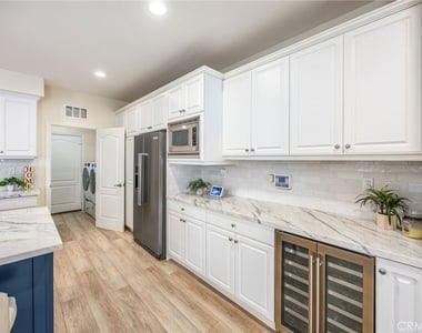 3276 Huntfield - Photo Thumbnail 18