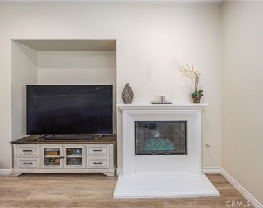3276 Huntfield - Photo Thumbnail 23