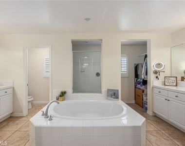 3276 Huntfield - Photo Thumbnail 36
