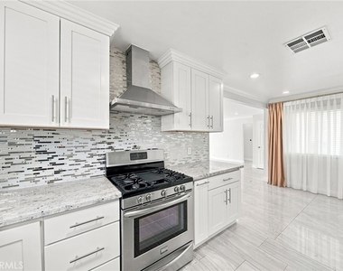 16244 Londelius - Photo Thumbnail 20