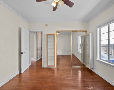 1220 Western Avenue - Photo Thumbnail 8