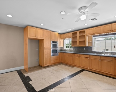 1220 Western Avenue - Photo Thumbnail 4