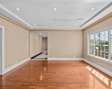 1220 Western Avenue - Photo Thumbnail 2