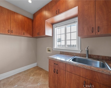 1220 Western Avenue - Photo Thumbnail 15