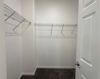 8013 Olive Lane - Photo Thumbnail 16