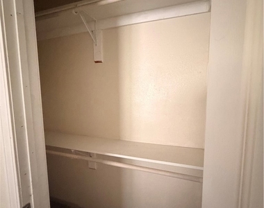 1016 N Vernon Avenue - Photo Thumbnail 10
