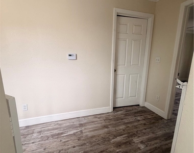 1016 N Vernon Avenue - Photo Thumbnail 25