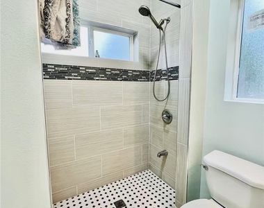 4479 Delta Avenue - Photo Thumbnail 2