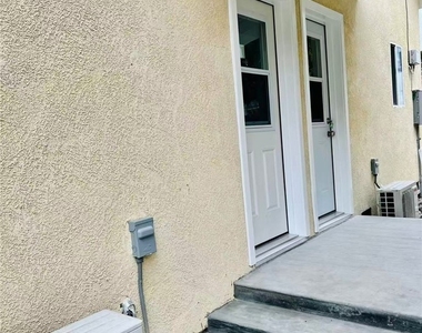 4479 Delta Avenue - Photo Thumbnail 5