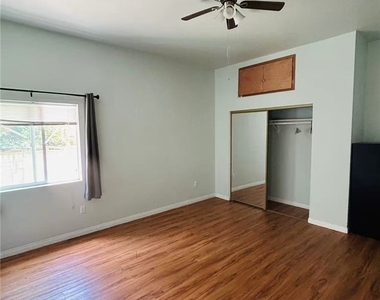 4479 Delta Avenue - Photo Thumbnail 4
