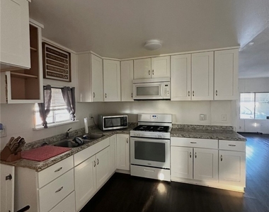 950 California Street #110 - Photo Thumbnail 3