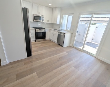 46 Eagle Point - Photo Thumbnail 6