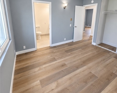 46 Eagle Point - Photo Thumbnail 10