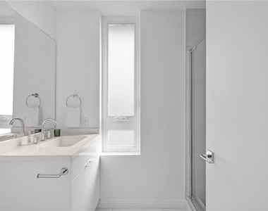 839 N Kingsley - Photo Thumbnail 15