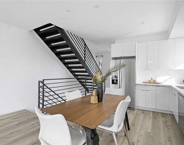 839 N Kingsley - Photo Thumbnail 20