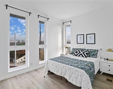 839 N Kingsley - Photo Thumbnail 22