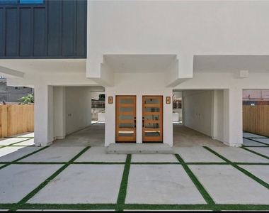 2637 S Garth - Photo Thumbnail 1