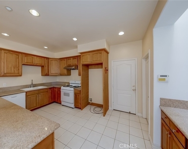 5235 Rosemead Blvd - Photo Thumbnail 5