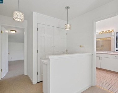 660 La Casa Via - Photo Thumbnail 62