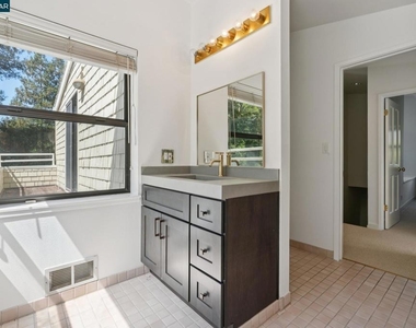 660 La Casa Via - Photo Thumbnail 72