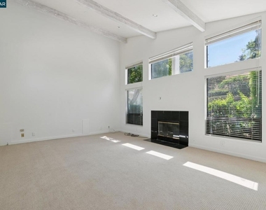 660 La Casa Via - Photo Thumbnail 87