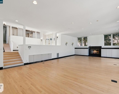 660 La Casa Via - Photo Thumbnail 15