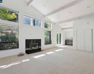 660 La Casa Via - Photo Thumbnail 97