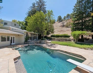 660 La Casa Via - Photo Thumbnail 81