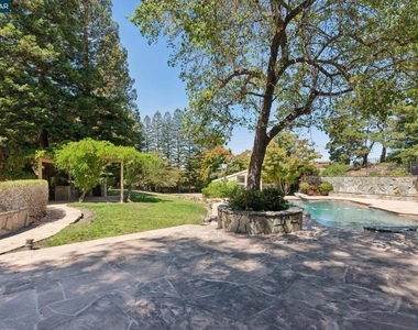 660 La Casa Via - Photo Thumbnail 79