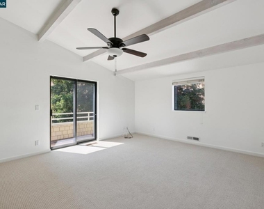 660 La Casa Via - Photo Thumbnail 68