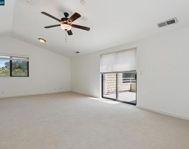 660 La Casa Via - Photo Thumbnail 57