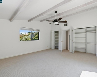 660 La Casa Via - Photo Thumbnail 70