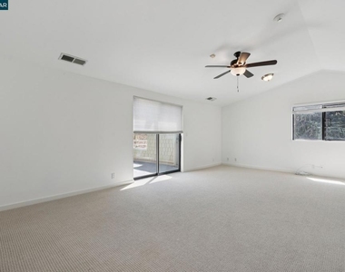 660 La Casa Via - Photo Thumbnail 58