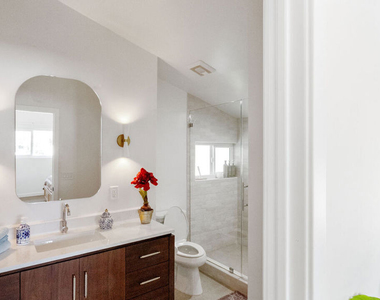5304 Baza Avenue - Photo Thumbnail 19