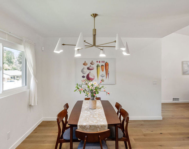 5304 Baza Avenue - Photo Thumbnail 13