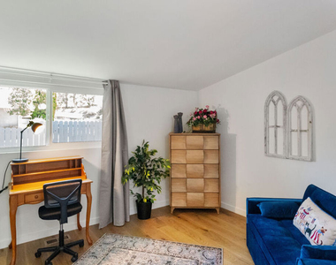 5304 Baza Avenue - Photo Thumbnail 16