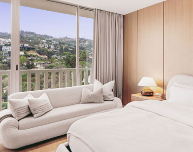 9255 Doheny Road - Photo Thumbnail 10