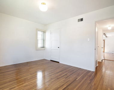 12100 Marine Street - Photo Thumbnail 14
